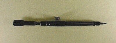 Vacuum Pen: 處理半導體5吋矽晶片用的防靜電真空吸筆。12吋用晶片處理工具/真空SMD吸筆亦供應中。