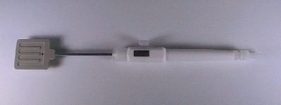 200mm 반도체 실리콘 웨이퍼 취급용 Teflon 진공 완드 (진공 트이져). 광학적으로 경면 처리된 팁은 웨이퍼와의 탁월한 흡착력을 제공합니다. Vacuum Pencil